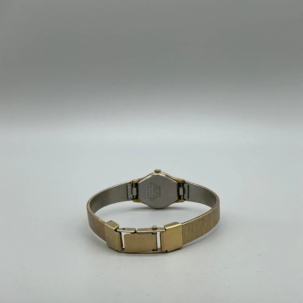 Vintage Seiko Womens Watch 20mm Gold Tone Champagne Dial 8Y21-0010 New Battery